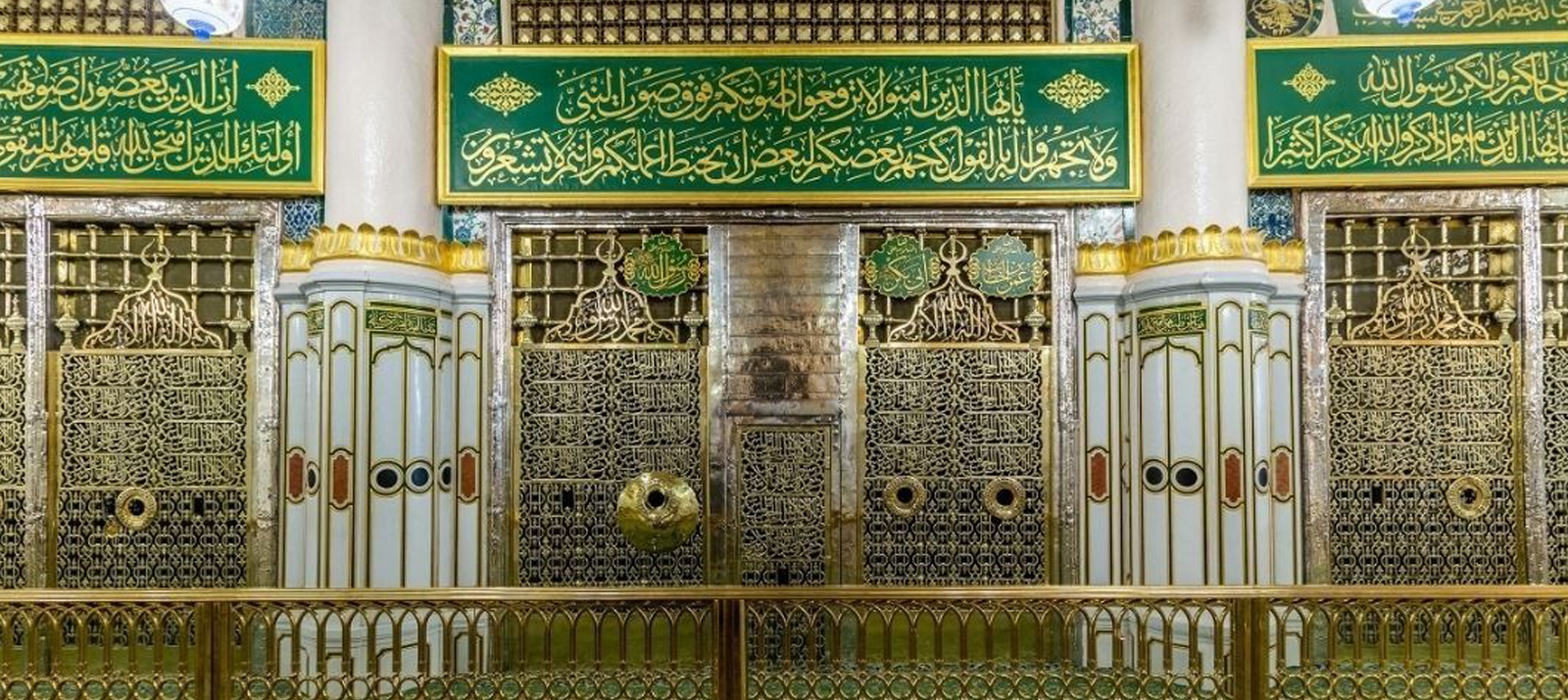20 Days Deluxe Umrah Package